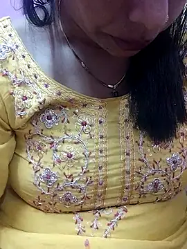 Snapshot of Urmila_bhabhii chatting on March 2025 02:29:02 PM Urmila bhabhii online show from March 2025 02:29:02 PM