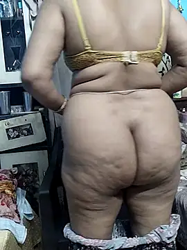 Snapshot of Urmila_bhabhii chatting on October 2025 03:18:02 AM Urmila bhabhii online show from October 2025 03:18:02 AM