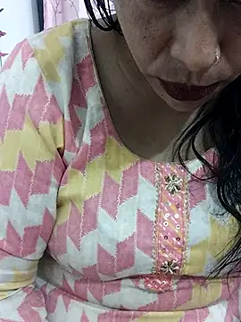 Snapshot of Urmila_bhabhii chatting on November 2025 03:25:02 PM Urmila bhabhii online show from November 2025 03:25:02 PM