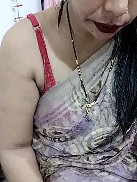 Snapshot of Urmila_bhabhii chatting on December 2025 03:15:02 AM Urmila bhabhii online show from December 2025 03:15:02 AM