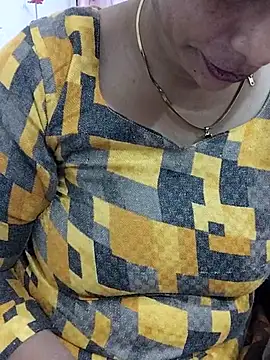 Snapshot of Urmila_bhabhii chatting on December 2025 10:01:01 AM Urmila bhabhii online show from December 2025 10:01:01 AM