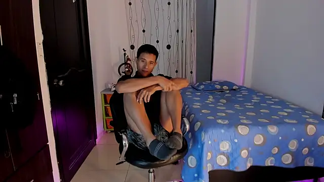 Snapshot of alessandro_wizard chatting on March 2025 10:32:01 PM alessandro wizard online show from March 2025 10:32:01 PM