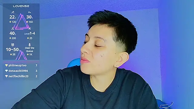 Snapshot of aron_wi chatting on February 2025 01:44:01 PM aron wi online show from February 2025 01:44:01 PM