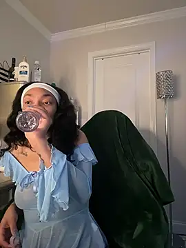 Snapshot of butterflybootyy chatting on March 2026 01:17:02 PM butterflybootyy online show from March 2026 01:17:02 PM