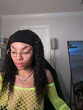 butterflybootyy online show from April 2026 01:52:01 AM