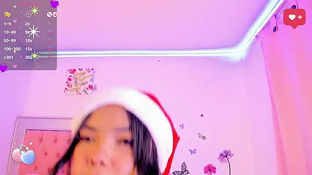 Snapshot of LaurinMonroe chatting on December 2024 06:04:02 PM LaurinMonroe online show from December 2024 06:04:02 PM