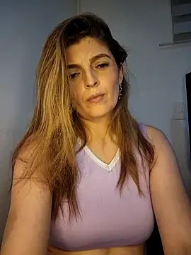 Snapshot of Lizzymontanaa chatting on March 2025 01:04:01 AM Lizzymontanaa online show from March 2025 01:04:01 AM