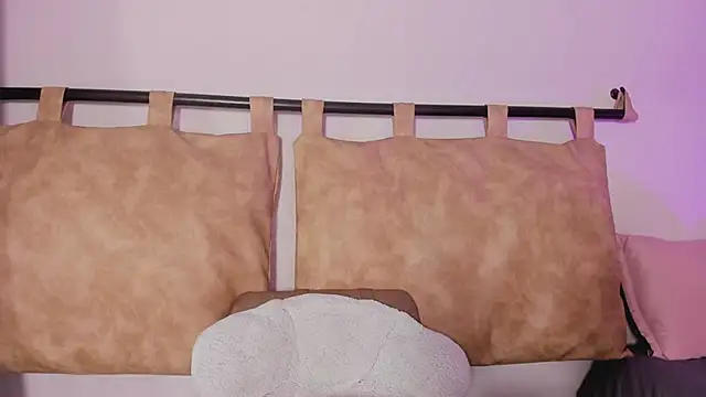 ariana rosse   online show from February 2025 06:44:02 PM