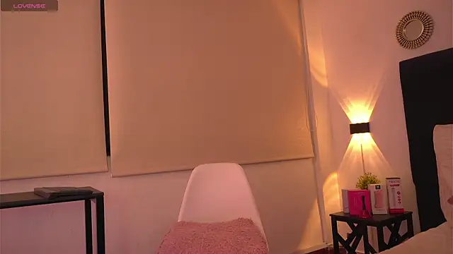 Snapshot of Chloe_Cherry21 chatting on October 2025 03:04:02 AM Chloe Cherry21 online show from October 2025 03:04:02 AM