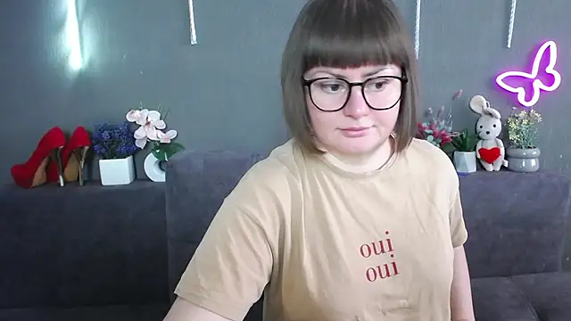 Snapshot of ZannaDreil chatting on April 2026 11:13:01 AM ZannaDreil online show from April 2026 11:13:01 AM