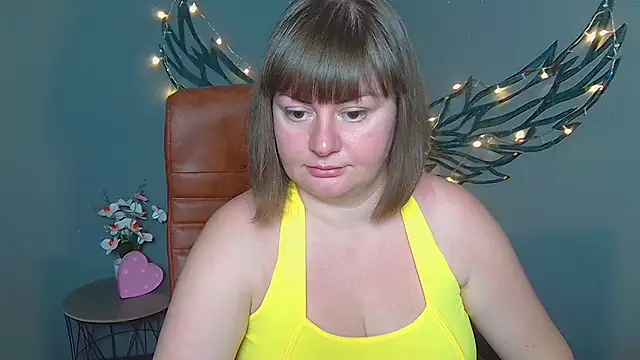 ZannaDreil online show from July 2026 06:44:01 PM