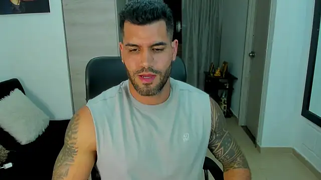 SamirHazard97 online show from February 2026 02:48:01 AM