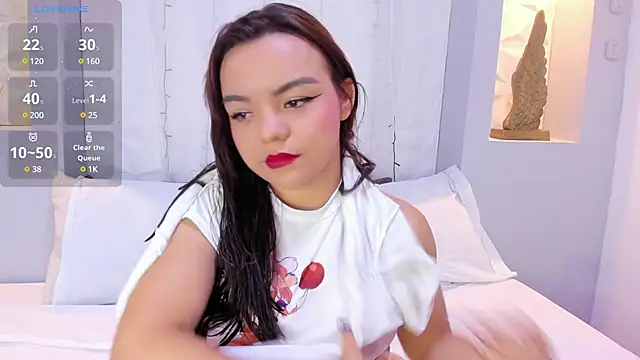 EmilyRouss  online show from March 2025 07:25:01 PM