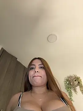 Snapshot of valeria2019hot chatting on November 2025 10:41:02 PM valeria2019hot online show from November 2025 10:41:02 PM