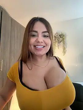 Snapshot of valeria2019hot chatting on February 2026 02:02:01 PM valeria2019hot online show from February 2026 02:02:01 PM