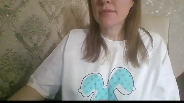 Sladkiegubki online show from February 2026 07:39:02 AM