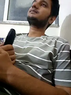 Snapshot of Jonrobinso chatting on October 2025 01:56:02 PM Jonrobinso online show from October 2025 01:56:02 PM