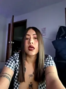 Maralains online show from December 2025 03:45:02 AM