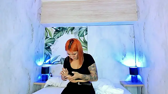 MelaniieRoux online show from May 2026 07:43:02 PM