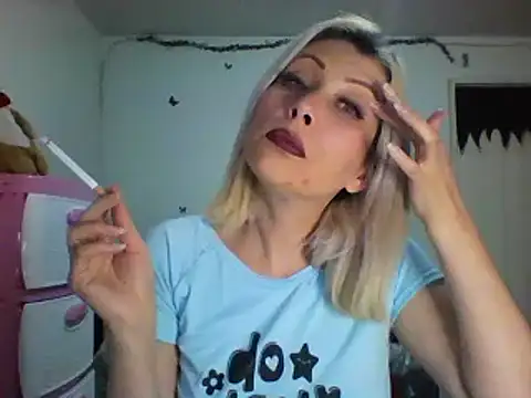 alixia81 online show from December 2024 10:32:01 PM