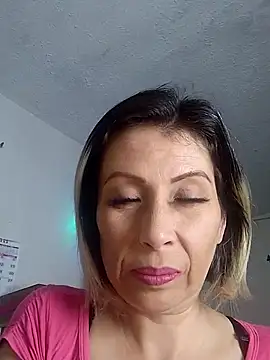 alixia81 online show from September 2025 11:38:02 PM