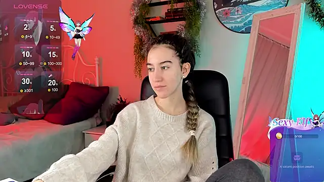 Snapshot of Belle_Via chatting on December 2024 01:13:01 PM Belle Via online show from December 2024 01:13:01 PM