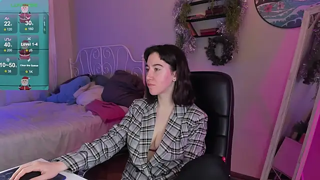 Snapshot of Belle_Via chatting on December 2024 06:16:01 PM Belle Via online show from December 2024 06:16:01 PM