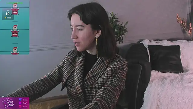 Snapshot of Belle_Via chatting on January 2025 10:43:01 AM Belle Via online show from January 2025 10:43:01 AM