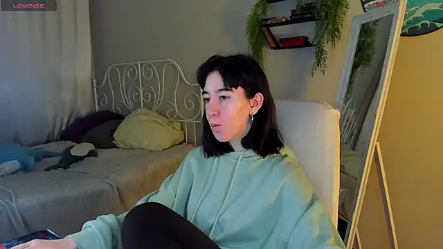 Snapshot of Belle_Via chatting on January 2025 05:20:02 AM Belle Via online show from January 2025 05:20:02 AM