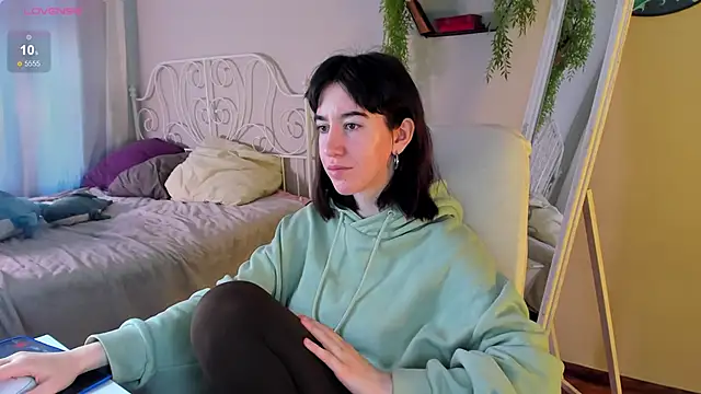 Snapshot of Belle_Via chatting on January 2025 08:52:01 AM Belle Via online show from January 2025 08:52:01 AM