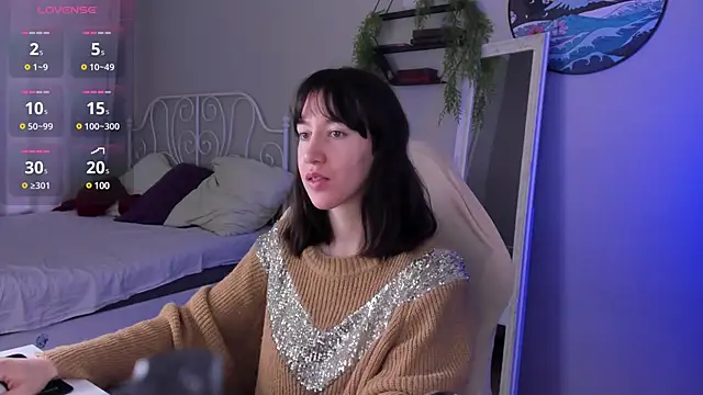 Snapshot of Belle_Via chatting on March 2025 05:36:01 AM Belle Via online show from March 2025 05:36:01 AM