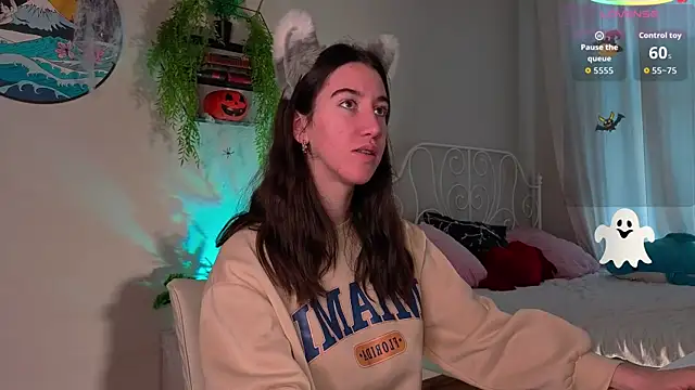 Snapshot of Belle_Via chatting on November 2025 10:28:01 AM Belle Via online show from November 2025 10:28:01 AM