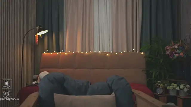 Feral Berrry  online show from December 2024 03:11:01 PM