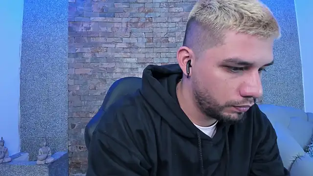 Snapshot of Jacoob19_ chatting on December 2024 12:55:01 PM Jacoob19 online show from December 2024 12:55:01 PM