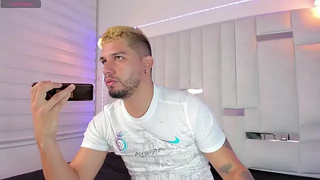 Snapshot of Jacoob19_ chatting on December 2024 12:54:02 PM Jacoob19 online show from December 2024 12:54:02 PM