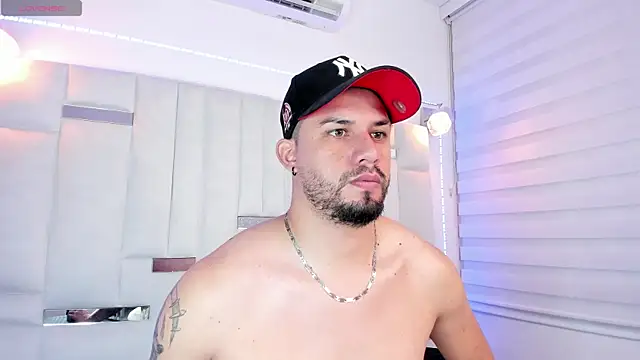 Snapshot of Jacoob19_ chatting on December 2024 01:59:02 PM Jacoob19 online show from December 2024 01:59:02 PM