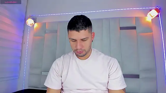 Snapshot of Jacoob19_ chatting on January 2025 12:41:02 PM Jacoob19 online show from January 2025 12:41:02 PM