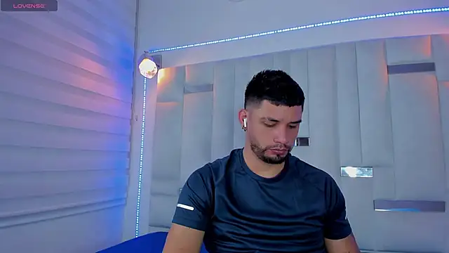 Snapshot of Jacoob19_ chatting on February 2025 03:16:01 PM Jacoob19 online show from February 2025 03:16:01 PM