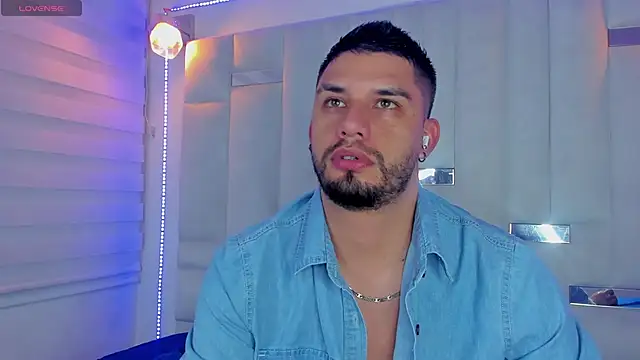 Snapshot of Jacoob19_ chatting on February 2025 06:37:01 PM Jacoob19 online show from February 2025 06:37:01 PM