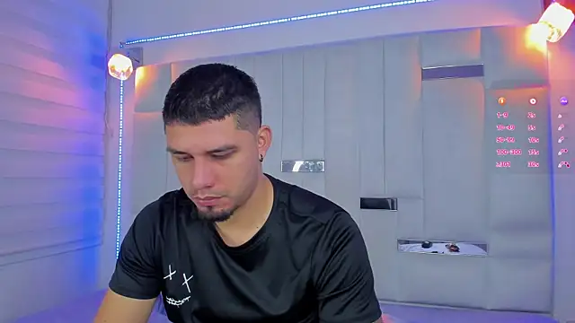 Snapshot of Jacoob19_ chatting on February 2025 12:23:02 PM Jacoob19 online show from February 2025 12:23:02 PM