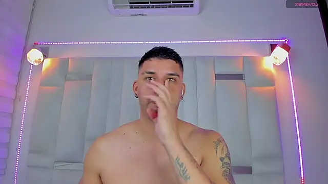 Snapshot of Jacoob19_ chatting on March 2025 04:00:02 PM Jacoob19 online show from March 2025 04:00:02 PM