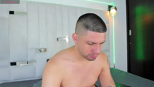 Snapshot of Jacoob19_ chatting on October 2025 03:09:02 AM Jacoob19 online show from October 2025 03:09:02 AM