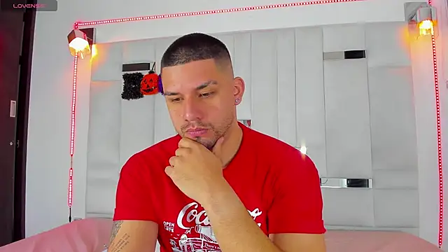 Snapshot of Jacoob19_ chatting on October 2025 12:28:01 PM Jacoob19 online show from October 2025 12:28:01 PM