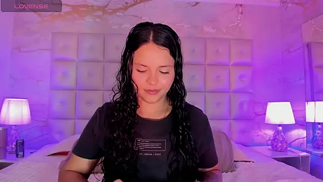 Snapshot of LottiCarter chatting on February 2025 03:13:01 AM LottiCarter online show from February 2025 03:13:01 AM