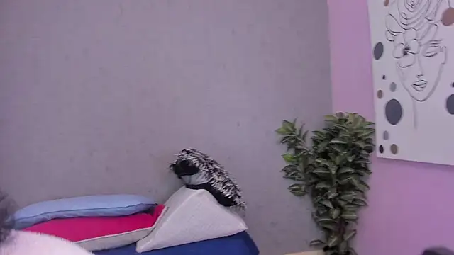 Tiffany mendez online show from March 2026 12:10:02 PM