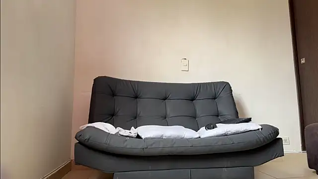 Snapshot of Saturno_v chatting on March 2025 01:42:02 PM Saturno v online show from March 2025 01:42:02 PM