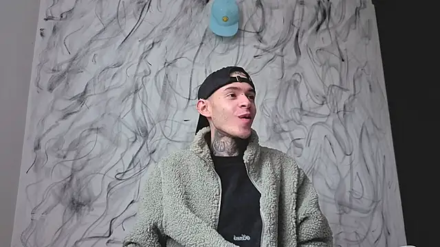 Snapshot of Saturno_v chatting on October 2025 01:54:01 PM Saturno v online show from October 2025 01:54:01 PM