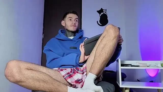 Snapshot of Saturno_v chatting on January 2026 11:15:02 AM Saturno v online show from January 2026 11:15:02 AM