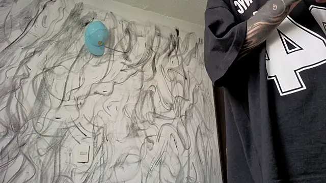 Snapshot of Saturno_v chatting on February 2026 10:08:01 AM Saturno v online show from February 2026 10:08:01 AM