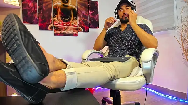 Snapshot of alessandro_wye chatting on February 2025 11:47:02 AM alessandro wye online show from February 2025 11:47:02 AM